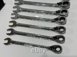 CASE IH Tools 8pc Metric 10mm-17mm Reversible Ratcheting Combination Wrench Set