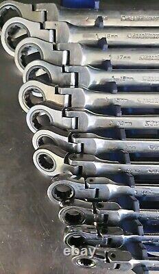 GEARWRENCH 12 Pc 12 Pt Flex Head Ratcheting Combination Wrench Set 8 19 mm