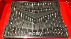 GearWrench 32 Piece SAE/Metric Ratchet & Stubby Combination Set 3558 TT284