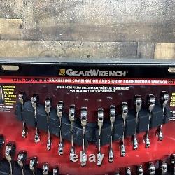 Gearwrench 32 Pc Ratcheting Combination & Stubby Wrench Set Sae/metric 39327 New