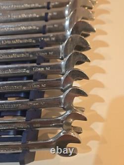 Gearwrench 9901D Metric Flex Head Combination Ratcheting Wrench Set 12pc