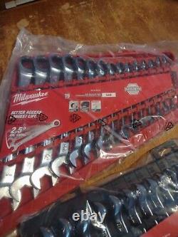New Milwaukee 30 PC ratcheting combination wrench set sae/metric