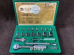 Vintage S-k Dresser 22 Pc Ratchet Socket Sk Wrench Set & Case 1/4 & 3/8 USA