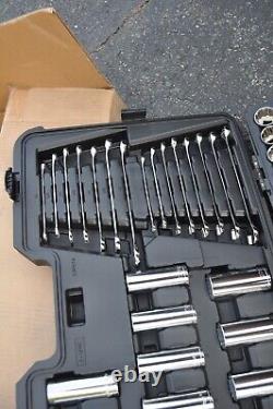 Westward 53pn74, 127 Piece Tool Set METRIC AND STANDARD